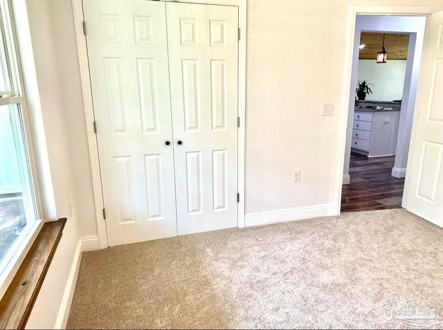 2943 N 13th Ave, Milton, FL 32583