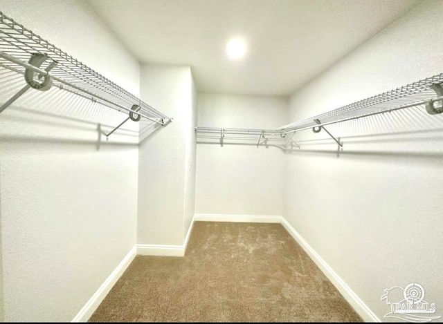 2943 N 13th Ave, Milton, FL 32583