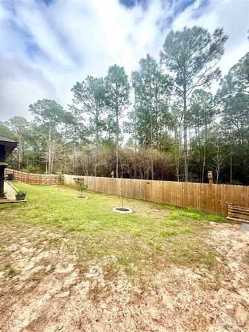 2943 N 13th Ave, Milton, FL 32583