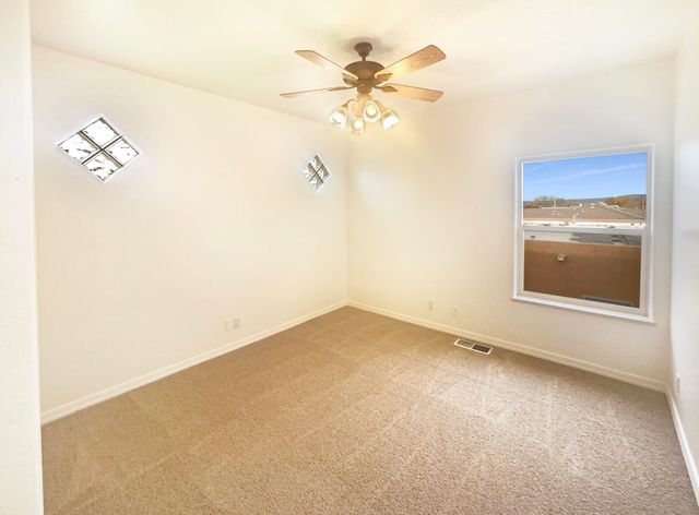 3856 Spyglass Loop SE, Rio Rancho, NM 87124