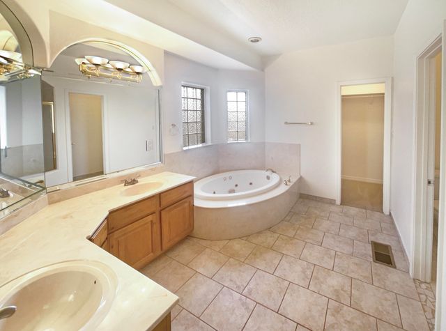 3856 Spyglass Loop SE, Rio Rancho, NM 87124