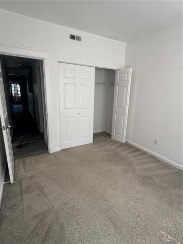5900 McPherson Avenue 2W, St Louis, MO 63112
