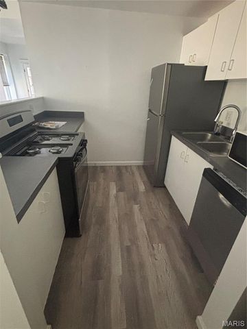 5900 McPherson Avenue 2W, St Louis, MO 63112