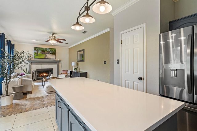 900 Laurel CV, Buda, TX 78610