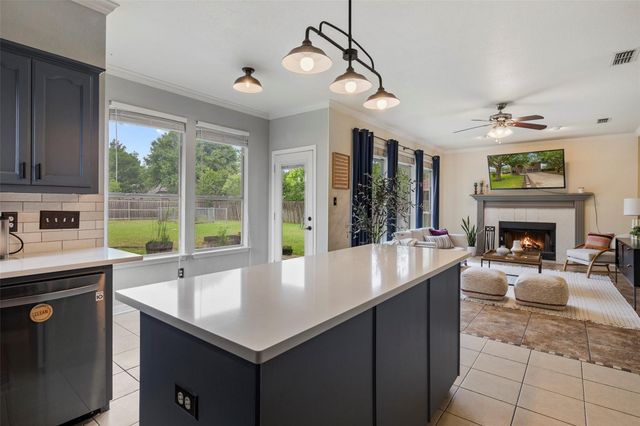 900 Laurel CV, Buda, TX 78610