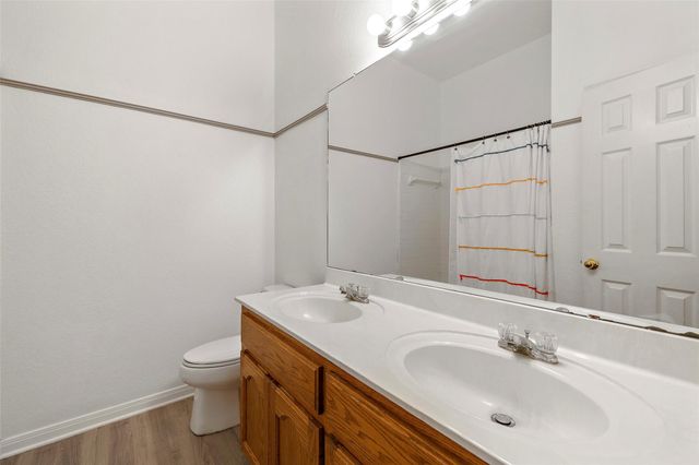 900 Laurel CV, Buda, TX 78610
