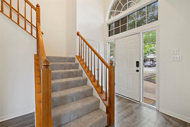900 Laurel CV, Buda, TX 78610