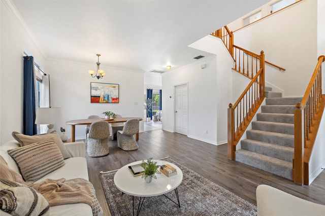 900 Laurel CV, Buda, TX 78610