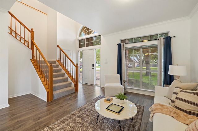 900 Laurel CV, Buda, TX 78610