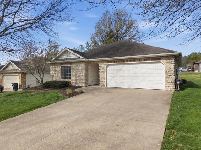 4759 LAKE VALLEY LN, Columbia, MO 65203
