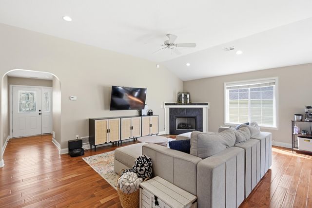 4759 LAKE VALLEY LN, Columbia, MO 65203
