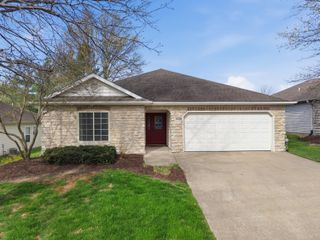 4759 LAKE VALLEY LN, Columbia, MO 65203