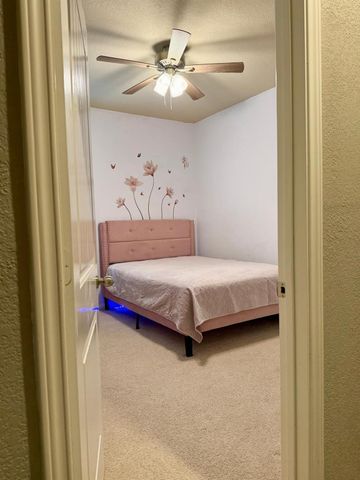 107 Jacobs Meadow Dr Drive, Conroe, TX 77384