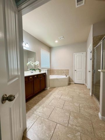 107 Jacobs Meadow Dr Drive, Conroe, TX 77384