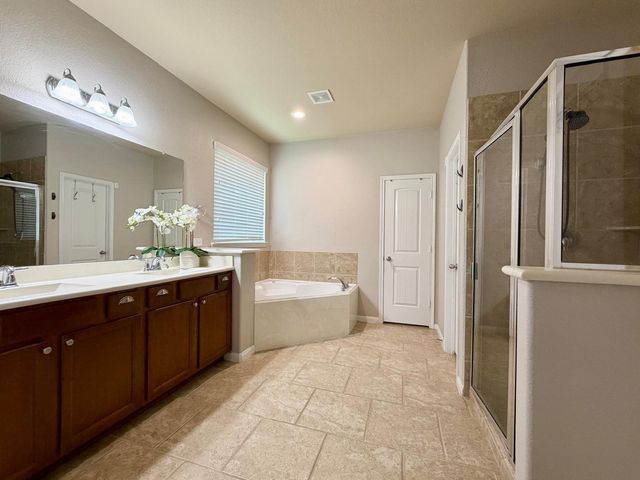 107 Jacobs Meadow Dr Drive, Conroe, TX 77384