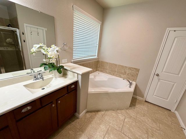 107 Jacobs Meadow Dr Drive, Conroe, TX 77384