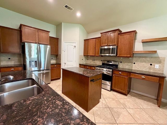 107 Jacobs Meadow Dr Drive, Conroe, TX 77384