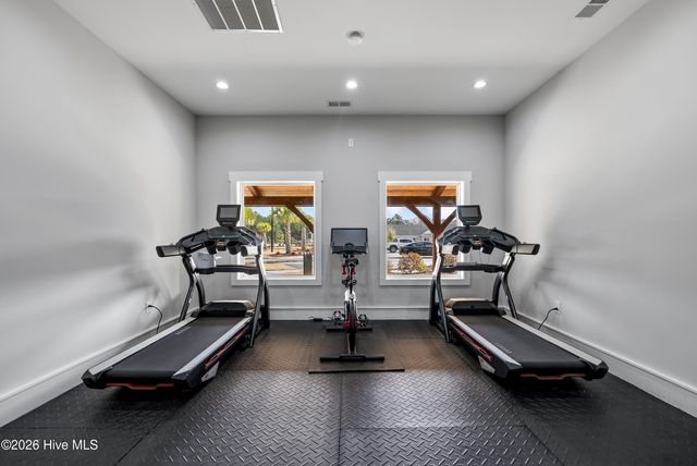 3444 Lake Club Circle, Southport, NC 28461