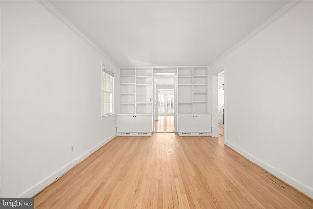 7012 EXETER RD, Bethesda, MD 20814