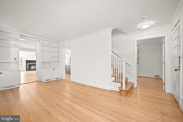 7012 EXETER RD, Bethesda, MD 20814