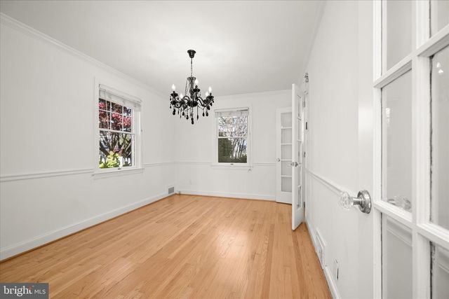 7012 EXETER RD, Bethesda, MD 20814