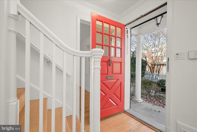 7012 EXETER RD, Bethesda, MD 20814