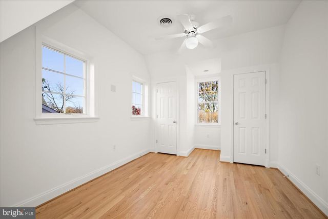 7012 EXETER RD, Bethesda, MD 20814