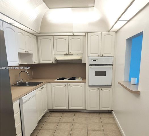 19370 Collins Ave 517, Sunny Isles Beach, FL 33160