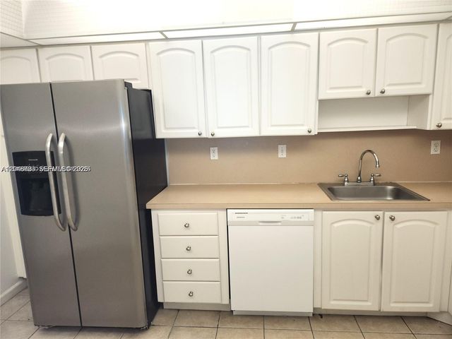 19370 Collins Ave 517, Sunny Isles Beach, FL 33160