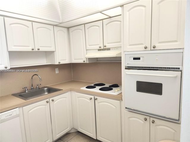 19370 Collins Ave 517, Sunny Isles Beach, FL 33160