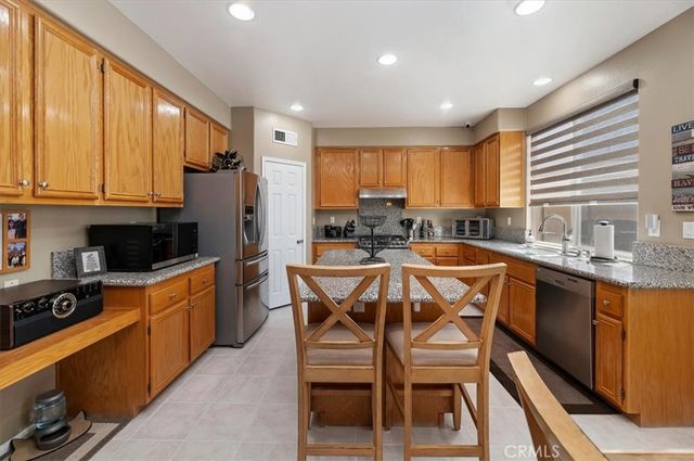 3745 Sawtooth Circle, Corona, CA 92881