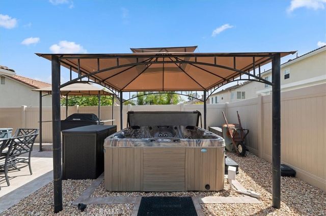 3745 Sawtooth Circle, Corona, CA 92881