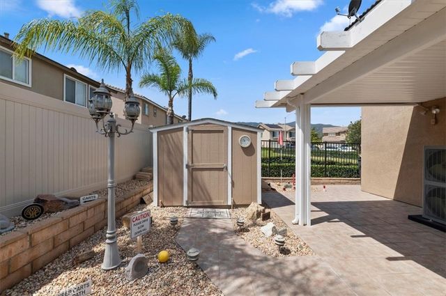 3745 Sawtooth Circle, Corona, CA 92881