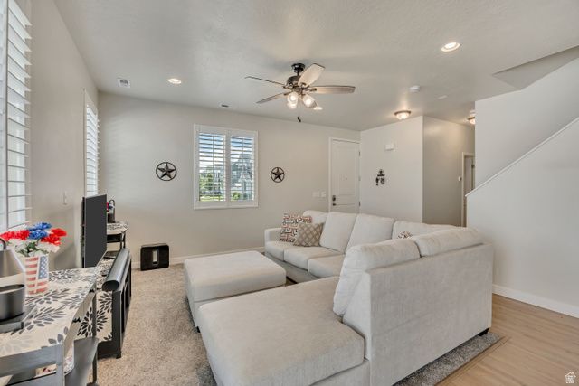 2042 W LYDIA LN, Syracuse, UT 84075