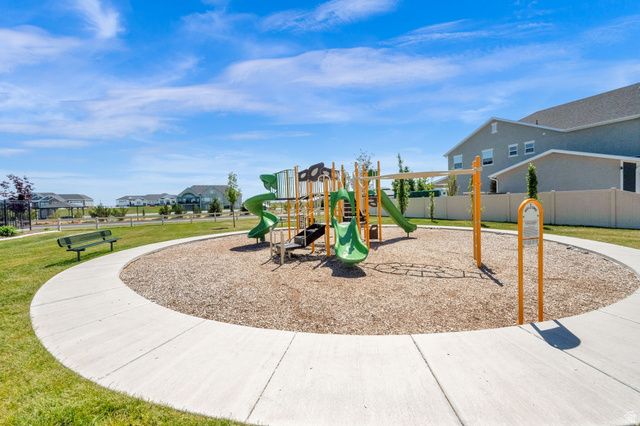 2042 W LYDIA LN, Syracuse, UT 84075