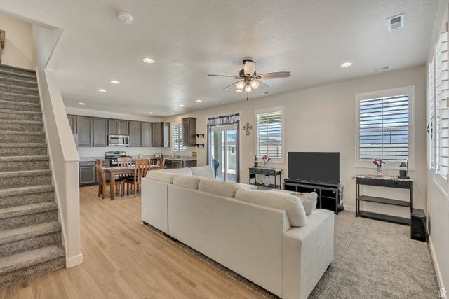 2042 W LYDIA LN, Syracuse, UT 84075