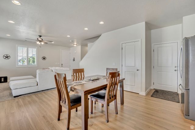 2042 W LYDIA LN, Syracuse, UT 84075