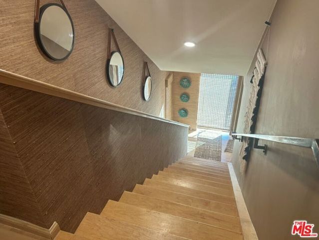 9300 Warbler Way, Los Angeles, CA 90069