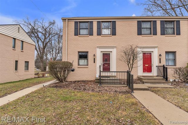 1974 Graefield Road, Birmingham, MI 48009