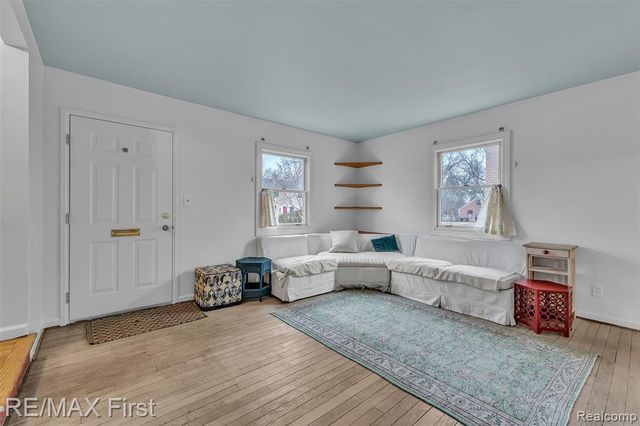 1974 Graefield Road, Birmingham, MI 48009