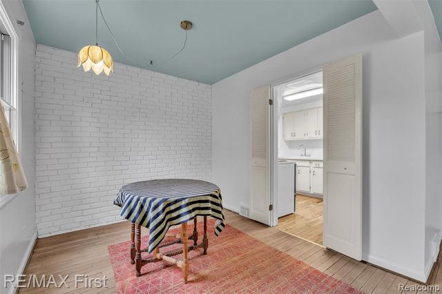 1974 Graefield Road, Birmingham, MI 48009