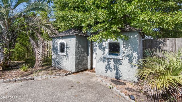 1701 Sutherland Road, Lynn Haven, FL 32444