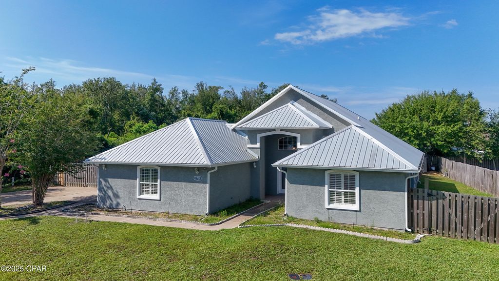 1701 Sutherland Road, Lynn Haven, FL 32444