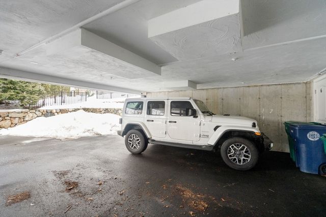 68 Chestnut St 6, Newton, MA 02465