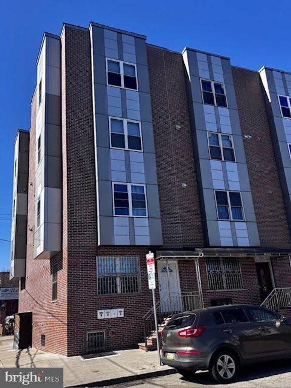 430 N 9TH ST, Philadelphia, PA 19123