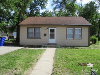 1019 W 8th Street, Junction City, KS 66441