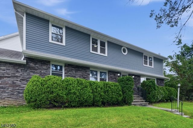 88 6Th St, Clifton City, NJ 07011