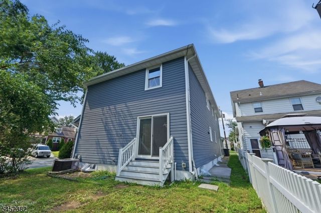 88 6Th St, Clifton City, NJ 07011