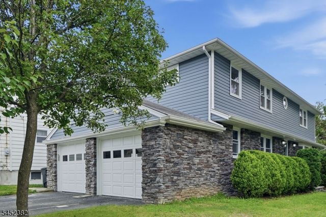 88 6Th St, Clifton City, NJ 07011