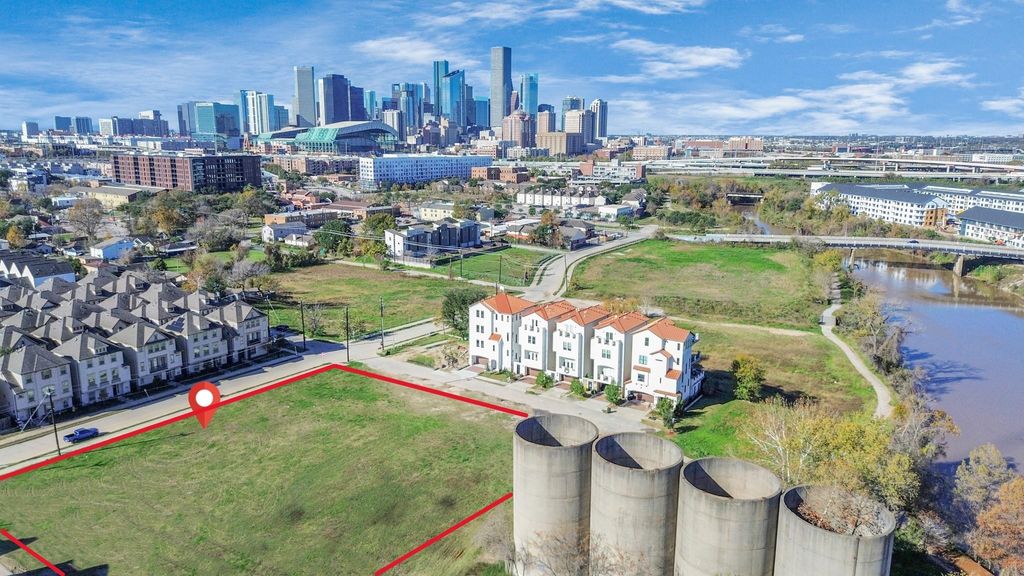 625 N Nagle Street, Houston, TX 77003